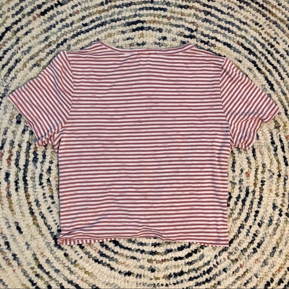 ‘Gaze’ twist knot crop top striped mauve/rose - Picture 2 of 4